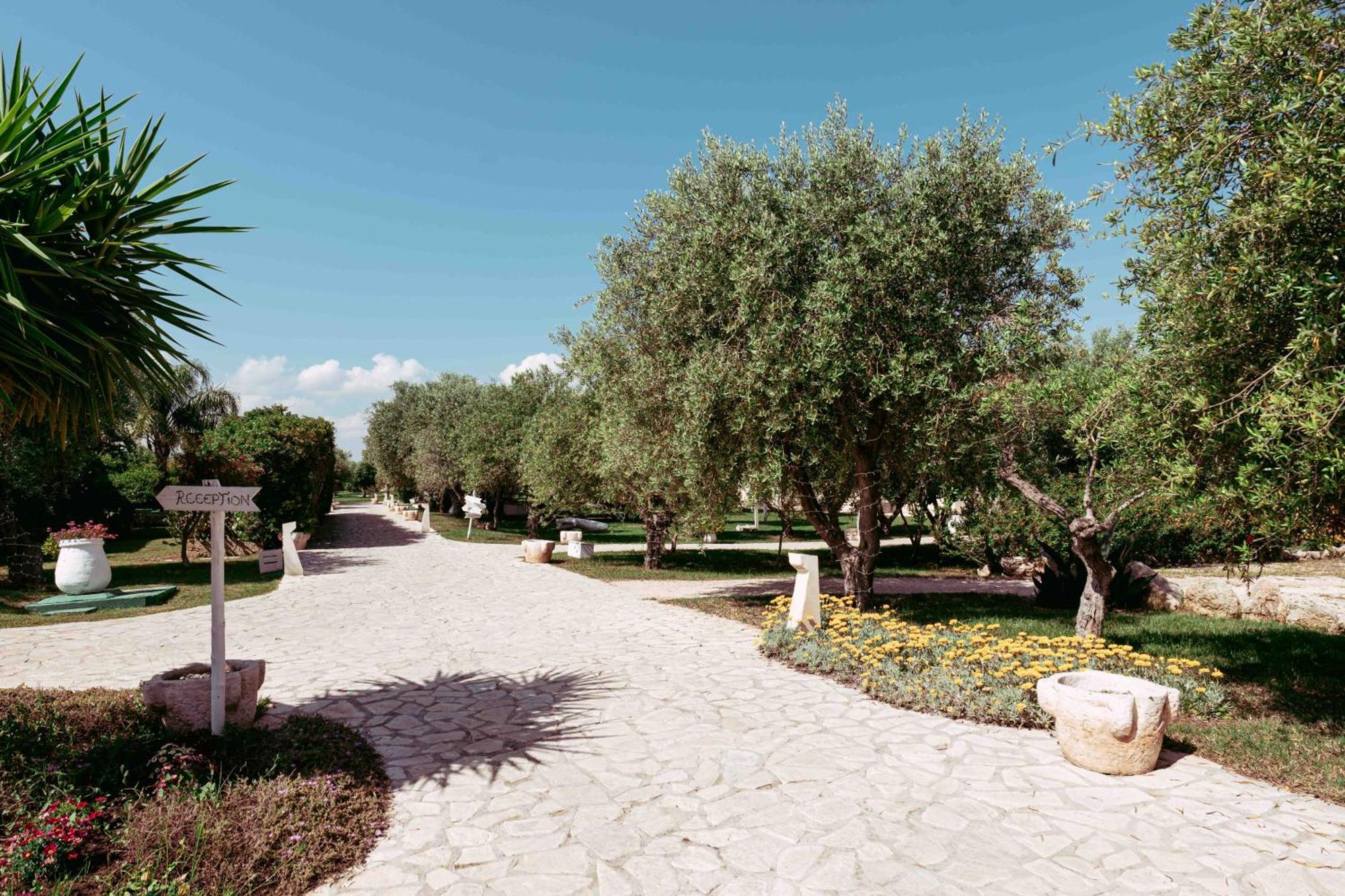 Casale Del Murgese Country Resort Savelletri Exterior photo